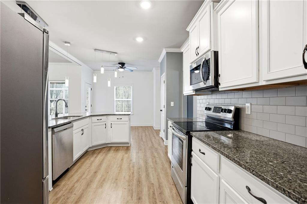 95 Hawthorn Lane