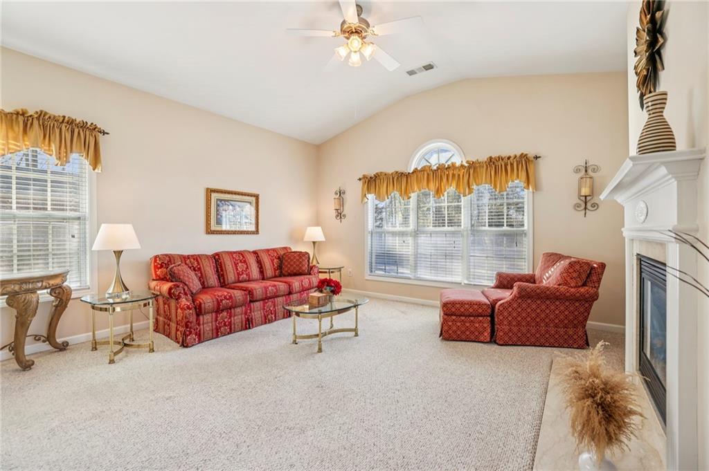 119 HOLIDAY Road Unit 1202