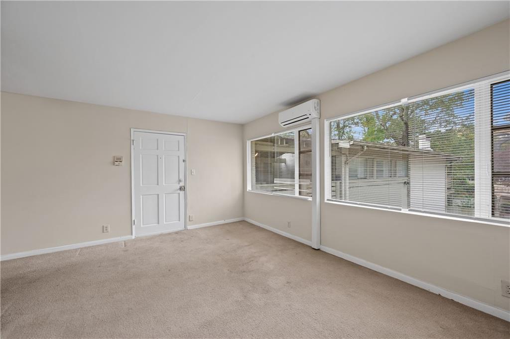 11 Peachtree Hills Avenue NE Unit B5