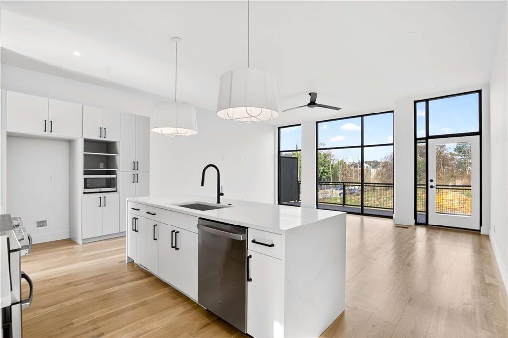 816 Berne Street SE Unit 4