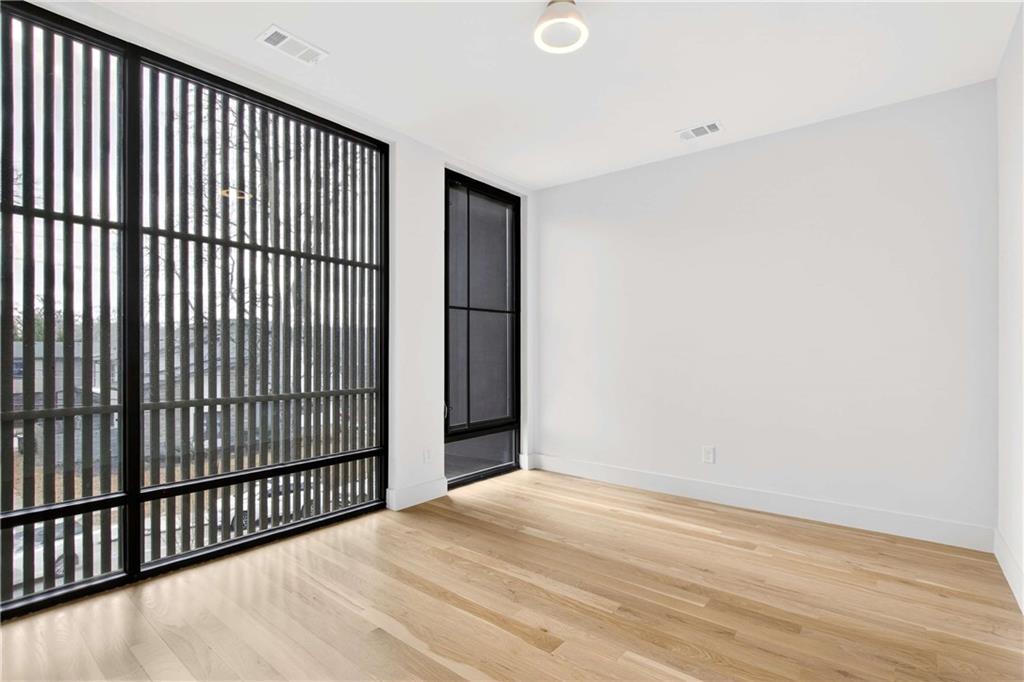 816 Berne Street SE Unit 4