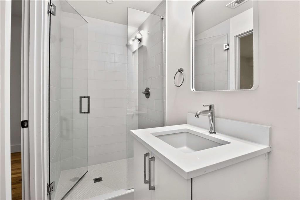 816 Berne Street SE Unit 4