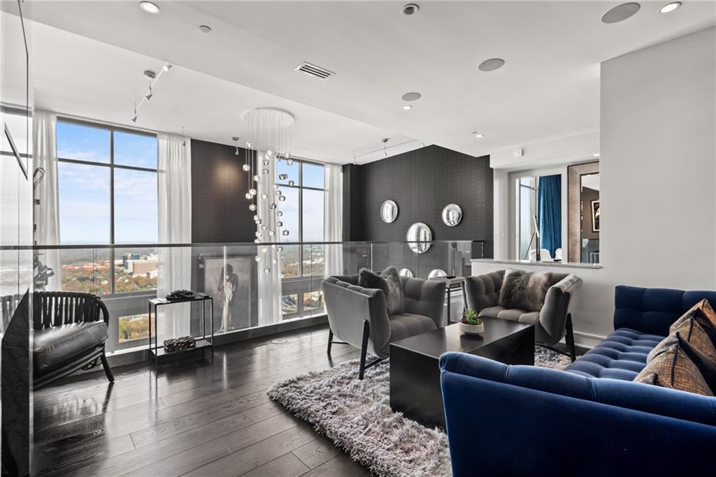 270 17th Street NW Unit 4602