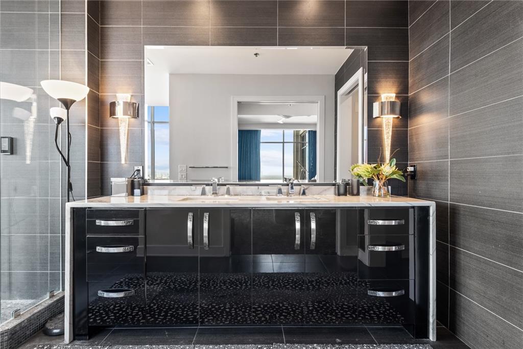 270 17th Street NW Unit 4602