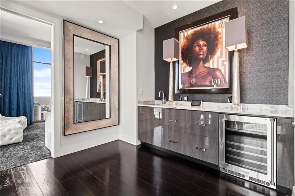 270 17th Street NW Unit 4602