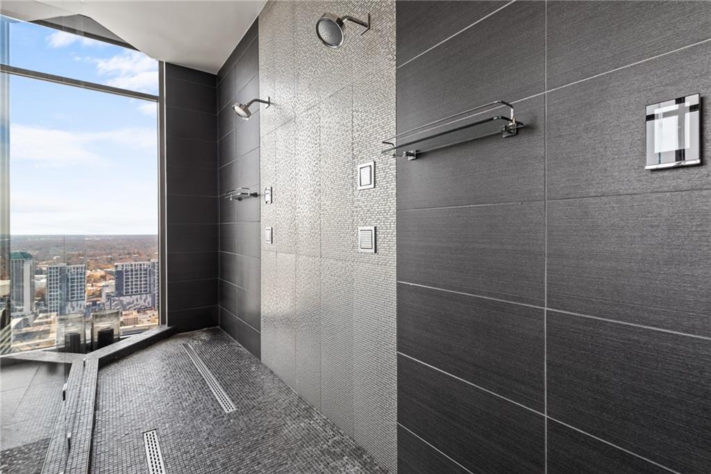 270 17th Street NW Unit 4602
