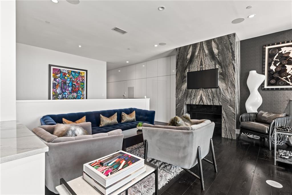 270 17th Street NW Unit 4602