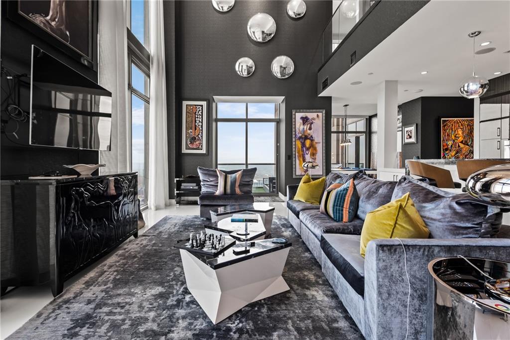 270 17th Street NW Unit 4602
