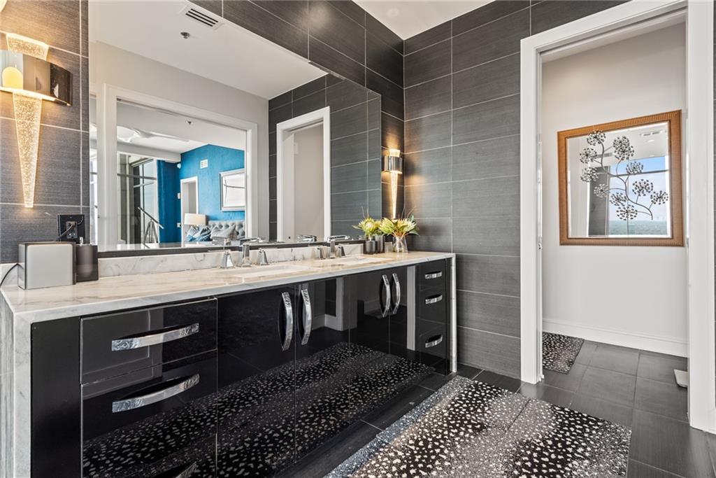 270 17th Street NW Unit 4602