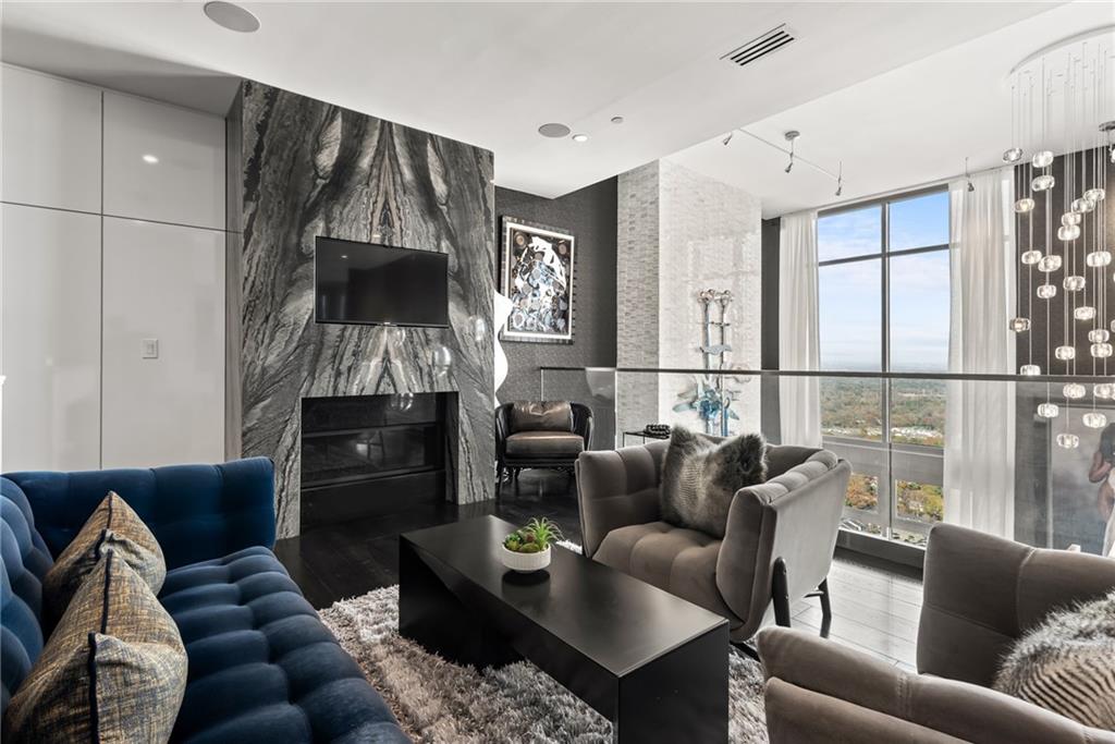 270 17th Street NW Unit 4602