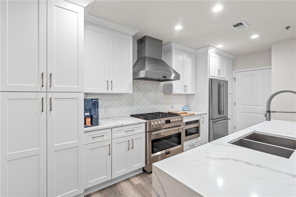 270 17th Street NW Unit 3806