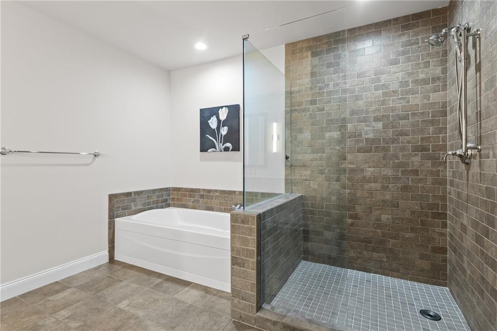 270 17th Street NW Unit 3806