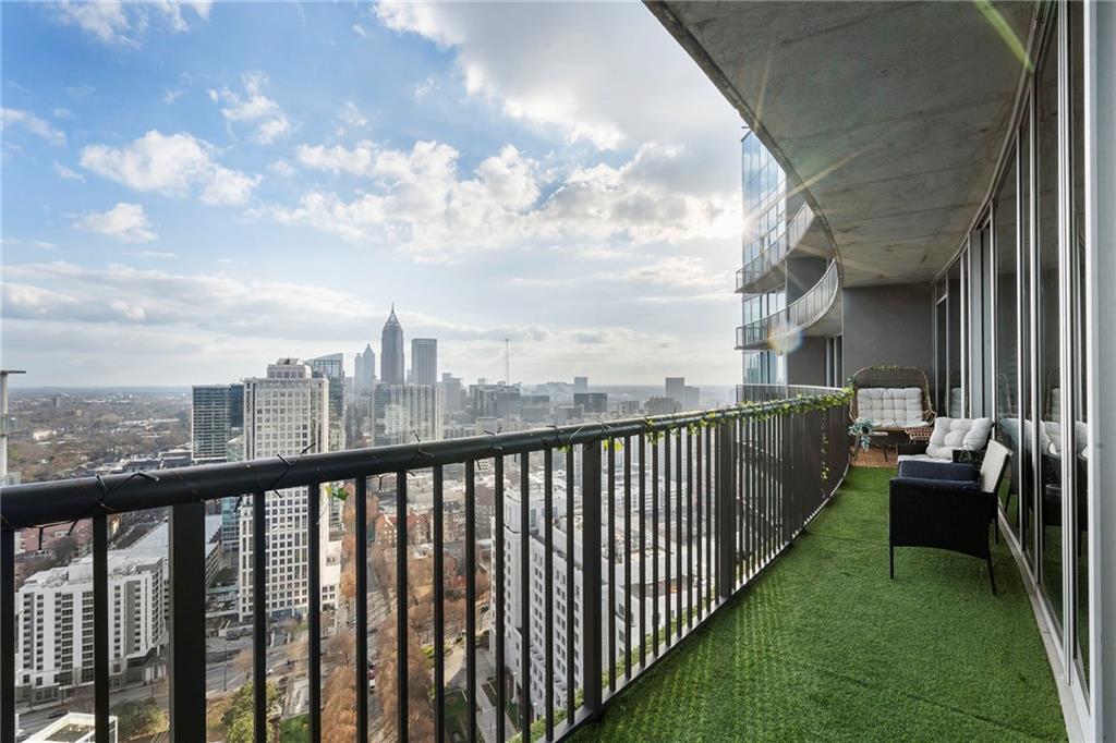 1080 Peachtree Street NE Unit 3307