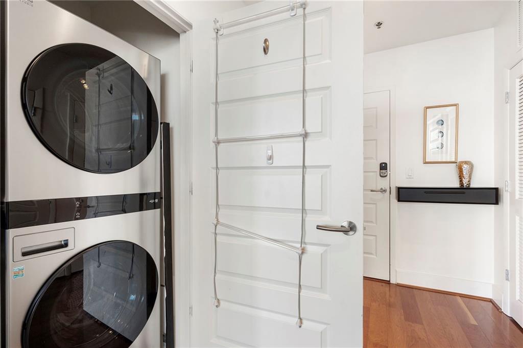 1080 Peachtree Street NE Unit 3307