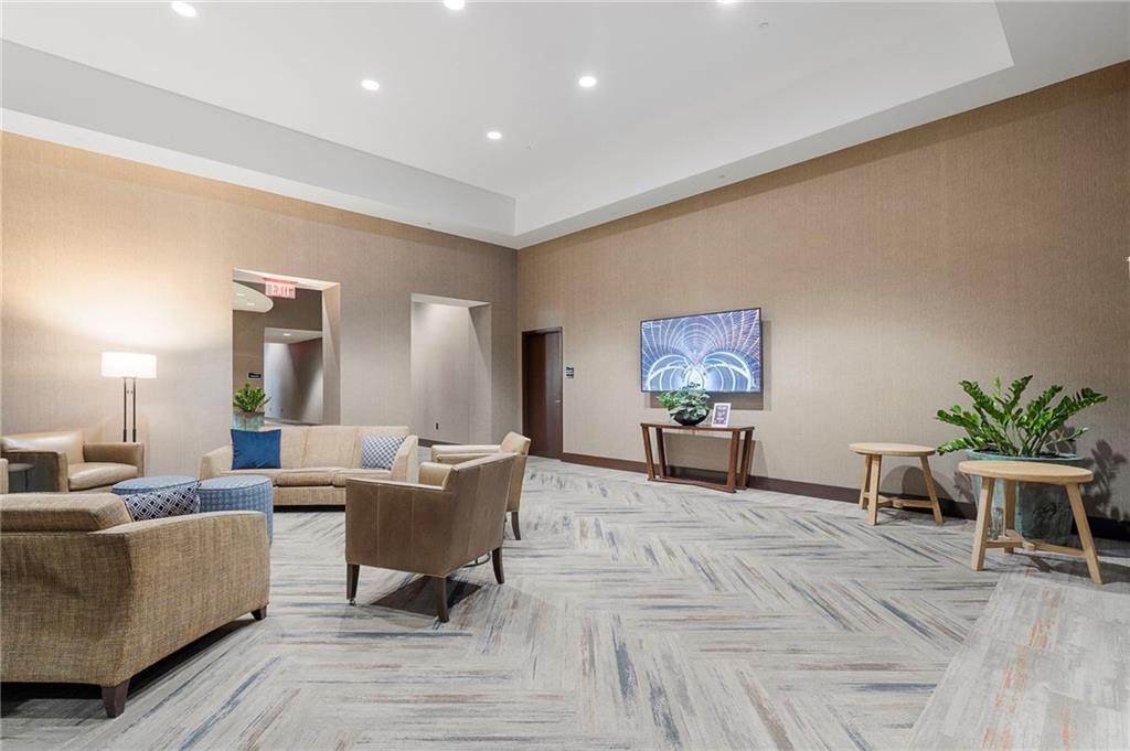 1080 Peachtree Street NE Unit 3307