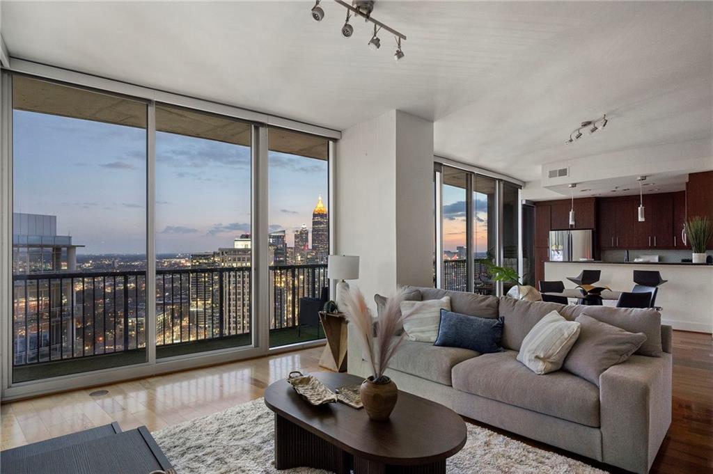 1080 Peachtree Street NE Unit 3307