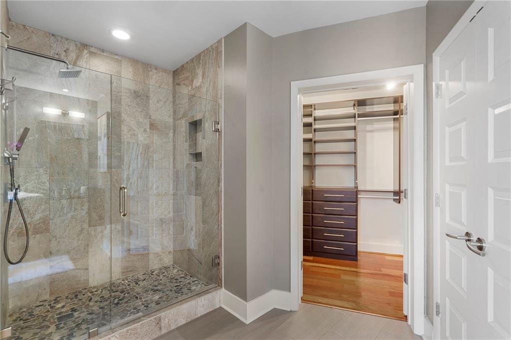 1080 Peachtree Street NE Unit 3307