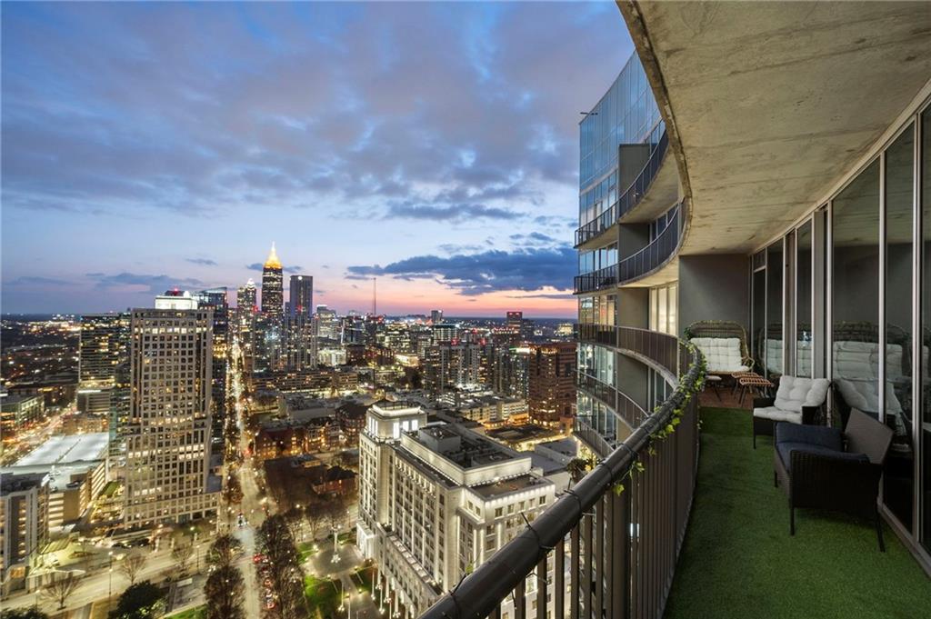 1080 Peachtree Street NE Unit 3307