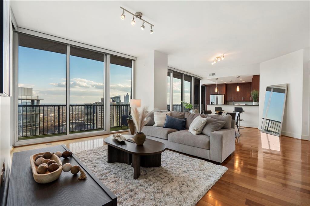 1080 Peachtree Street NE Unit 3307