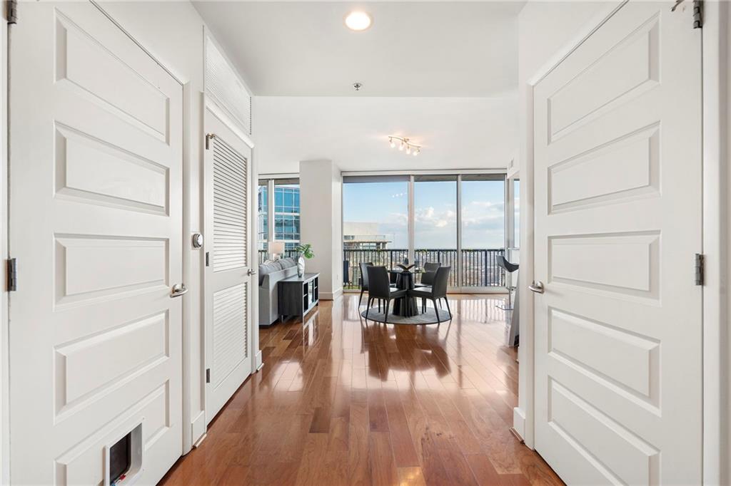 1080 Peachtree Street NE Unit 3307