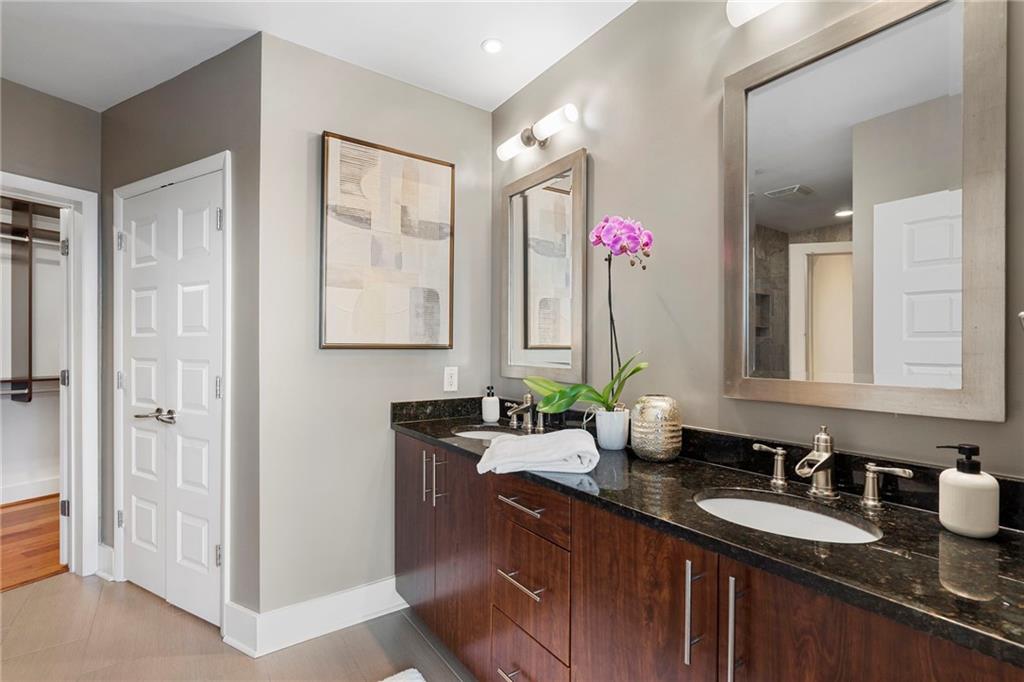 1080 Peachtree Street NE Unit 3307