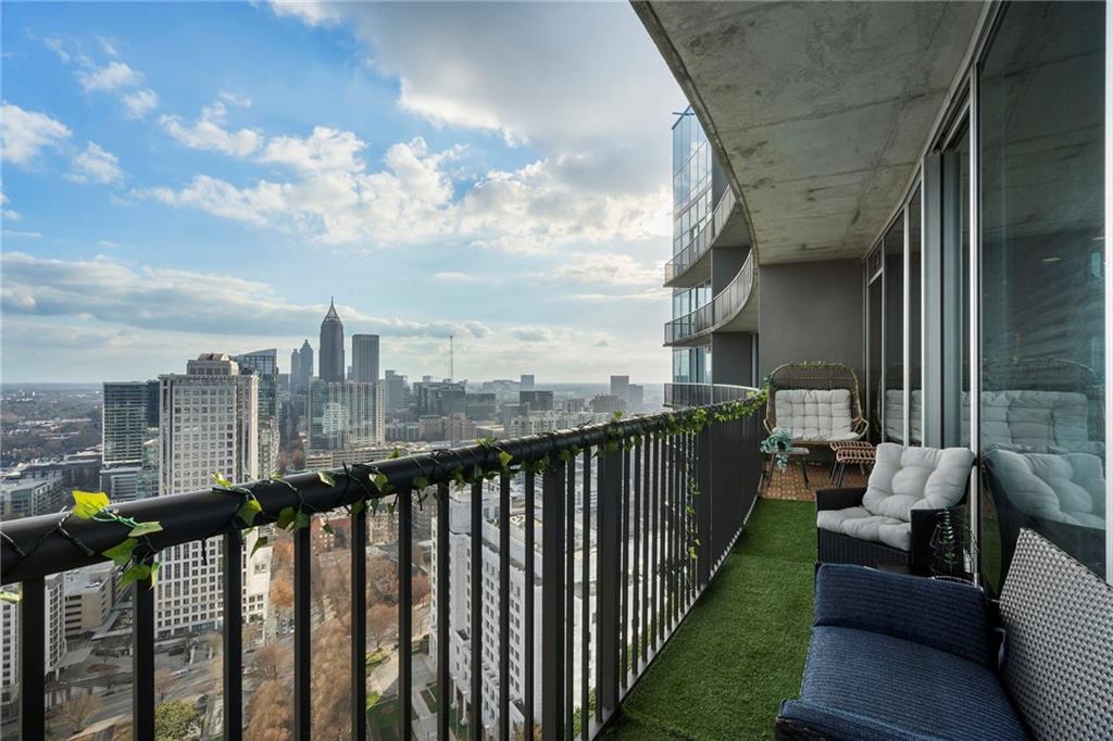 1080 Peachtree Street NE Unit 3307