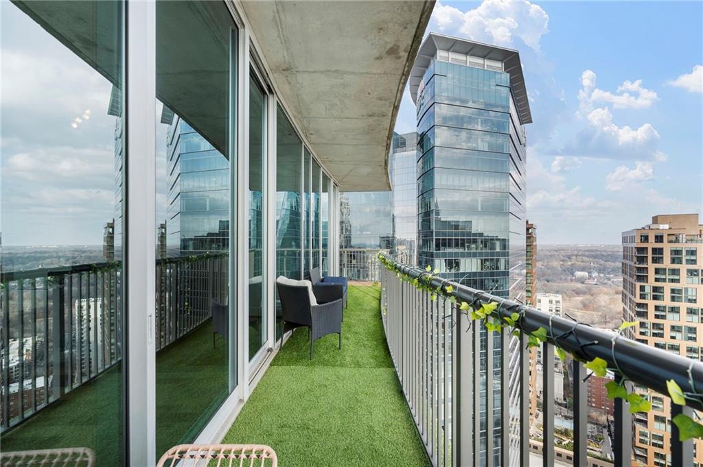 1080 Peachtree Street NE Unit 3307