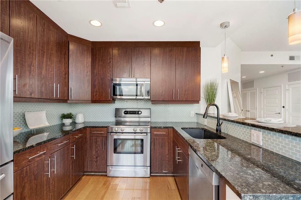 1080 Peachtree Street NE Unit 3307