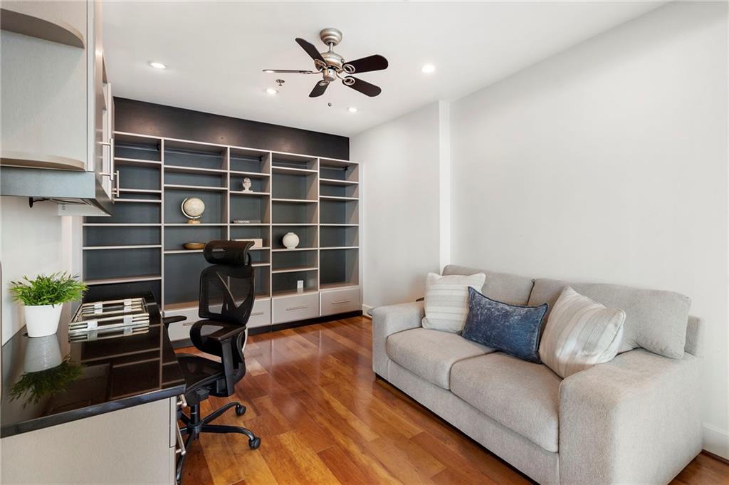 1080 Peachtree Street NE Unit 3307