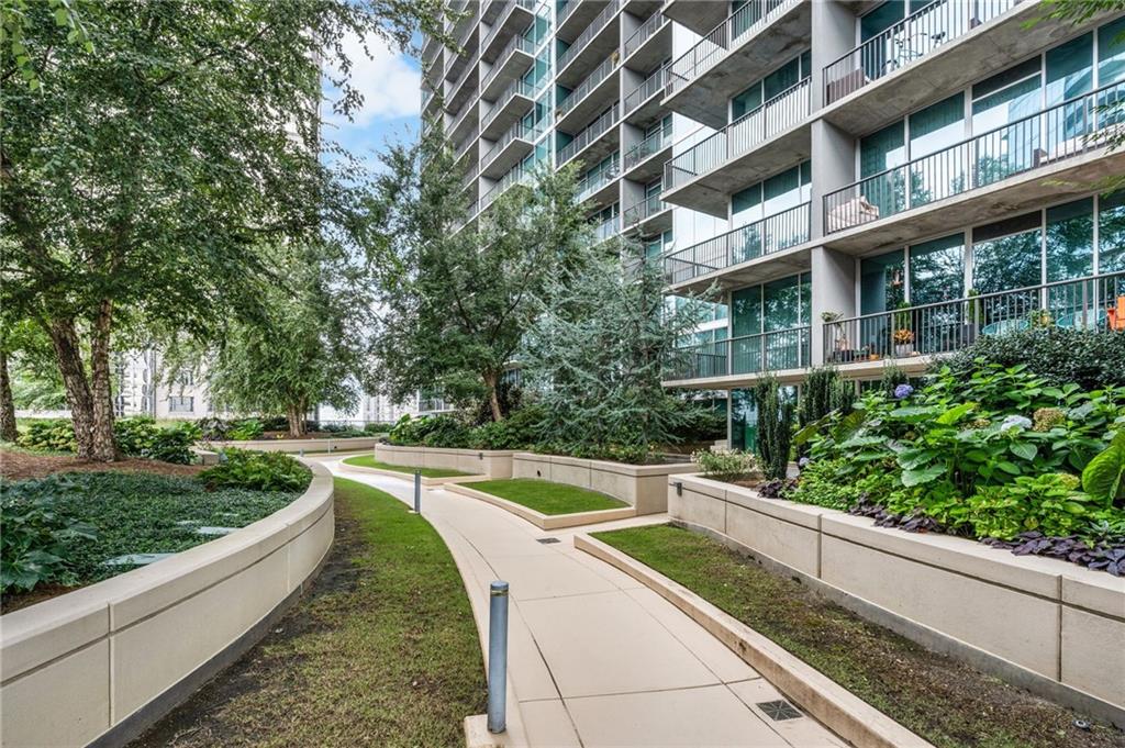 1080 Peachtree Street NE Unit 3307