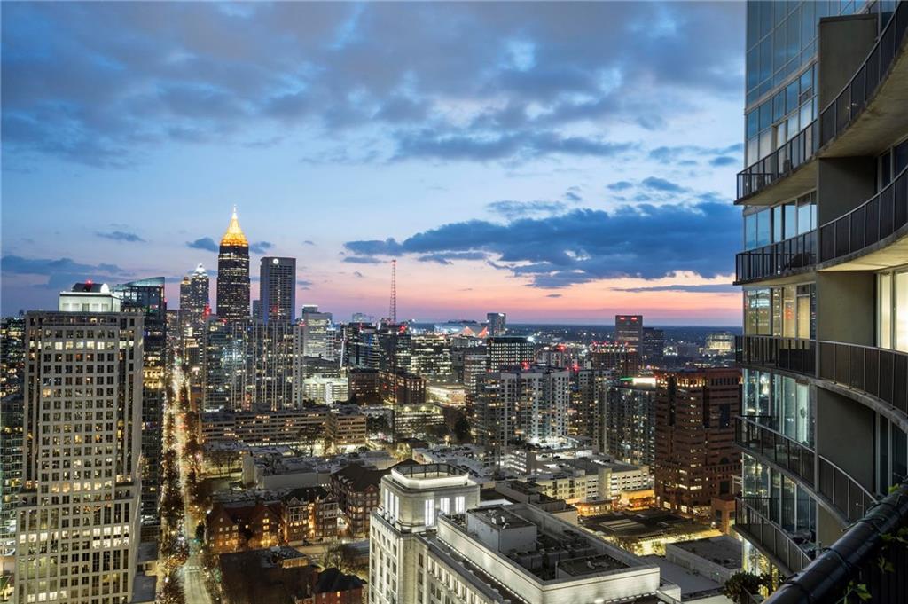 1080 Peachtree Street NE Unit 3307