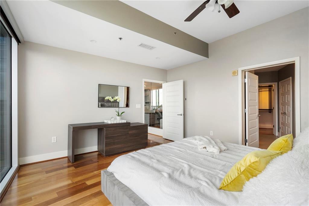 1080 Peachtree Street NE Unit 3307