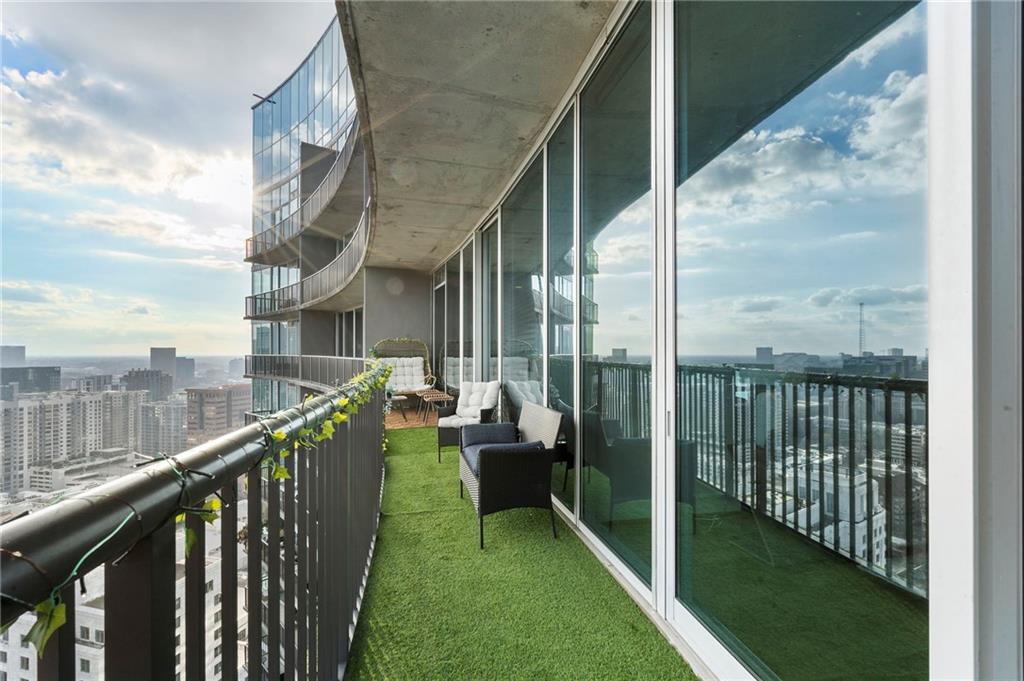 1080 Peachtree Street NE Unit 3307