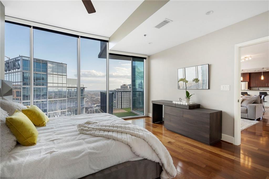 1080 Peachtree Street NE Unit 3307