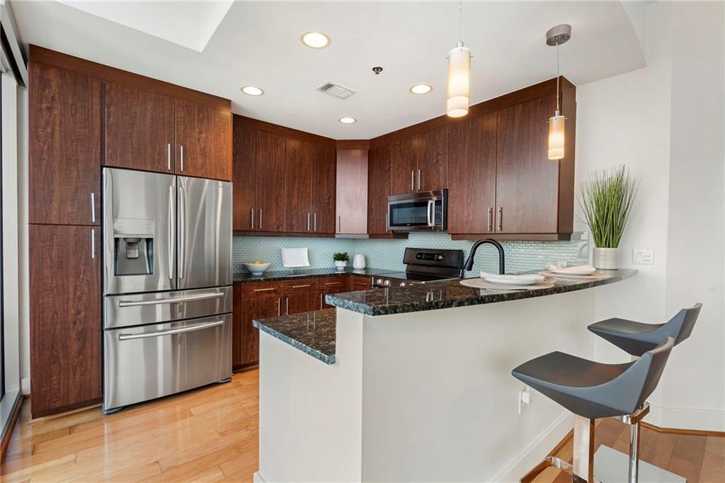 1080 Peachtree Street NE Unit 3307