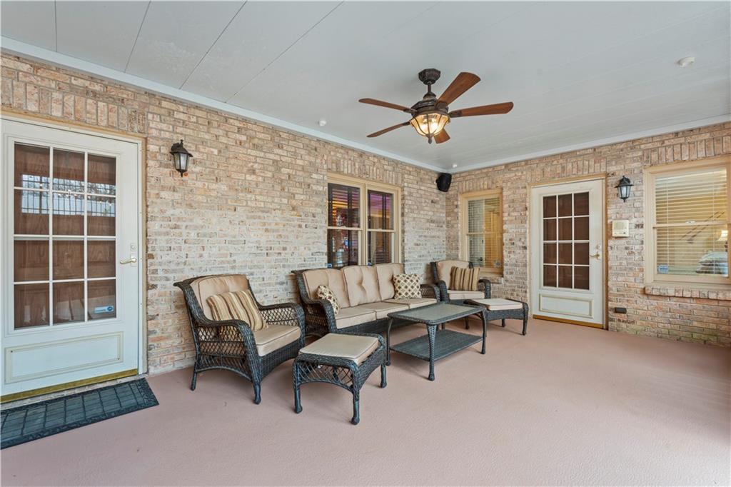 379 Bridgebrook Lane SW