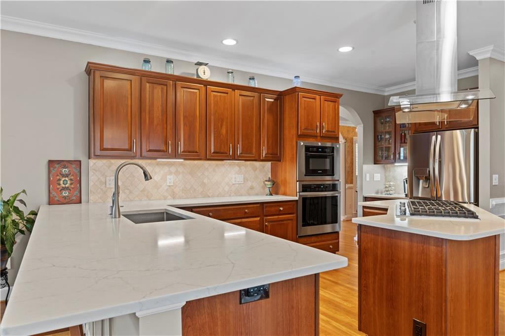 379 Bridgebrook Lane SW