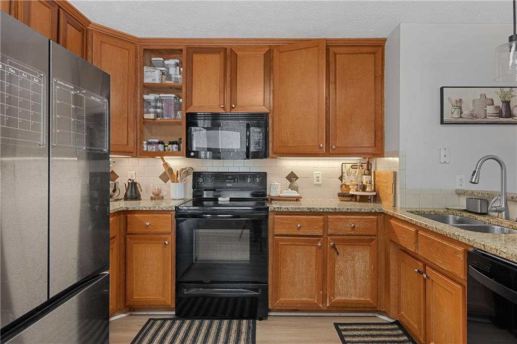 4983 Eagles Nest Court