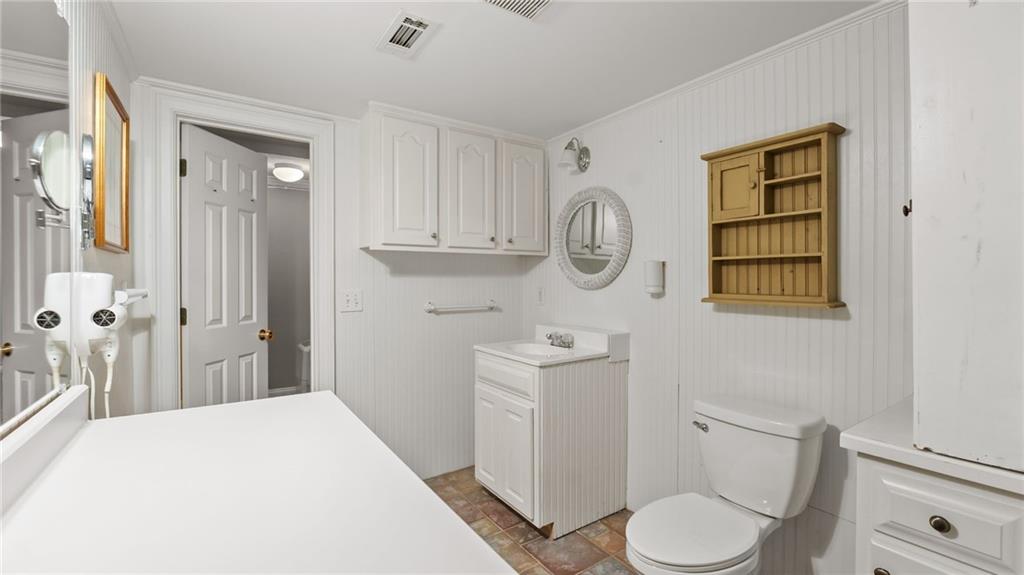 12250 Broadwell Road