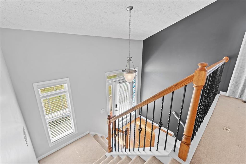 7125 Creeksong Drive