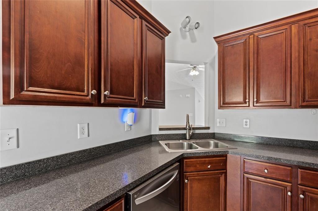 7125 Creeksong Drive