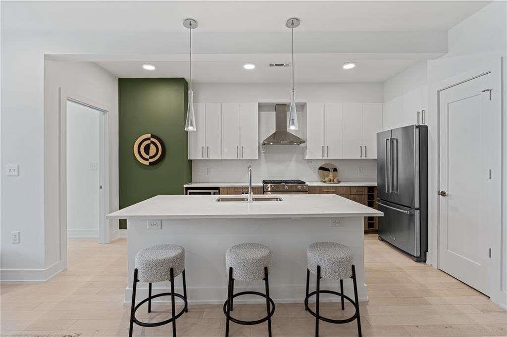 775 Juniper Street NE Unit 212