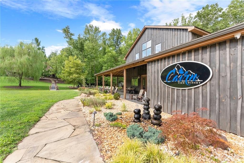 253 Happy Trails Way