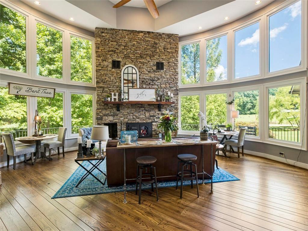 253 Happy Trails Way