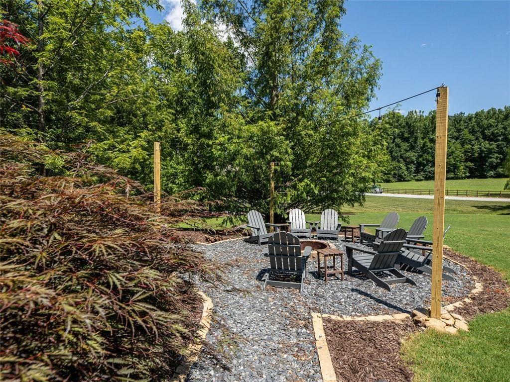 253 Happy Trails Way