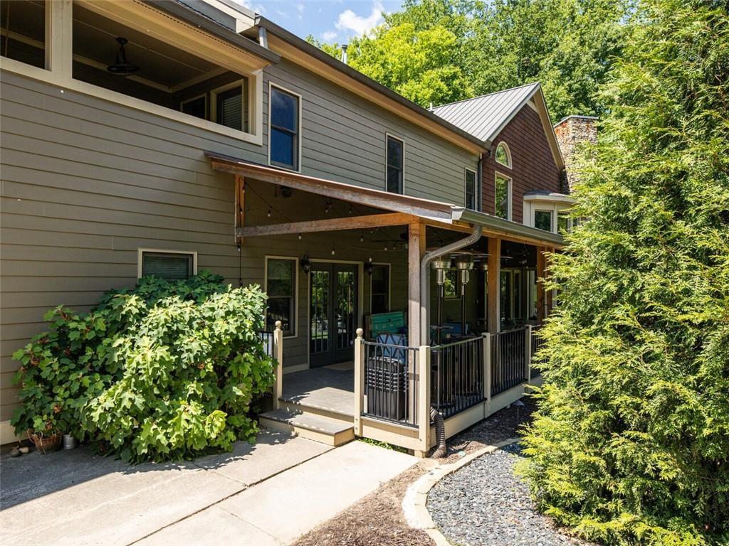 253 Happy Trails Way