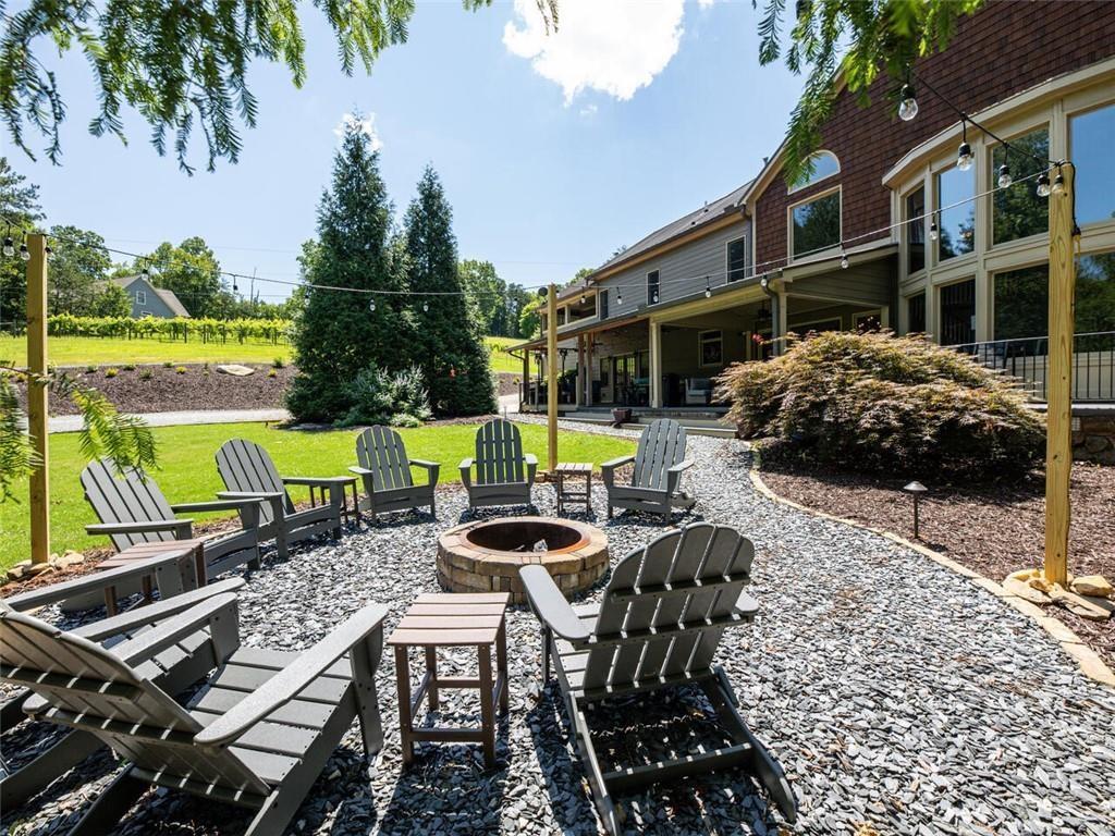 253 Happy Trails Way