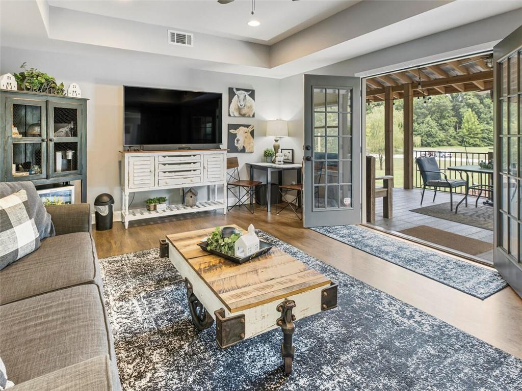 253 Happy Trails Way