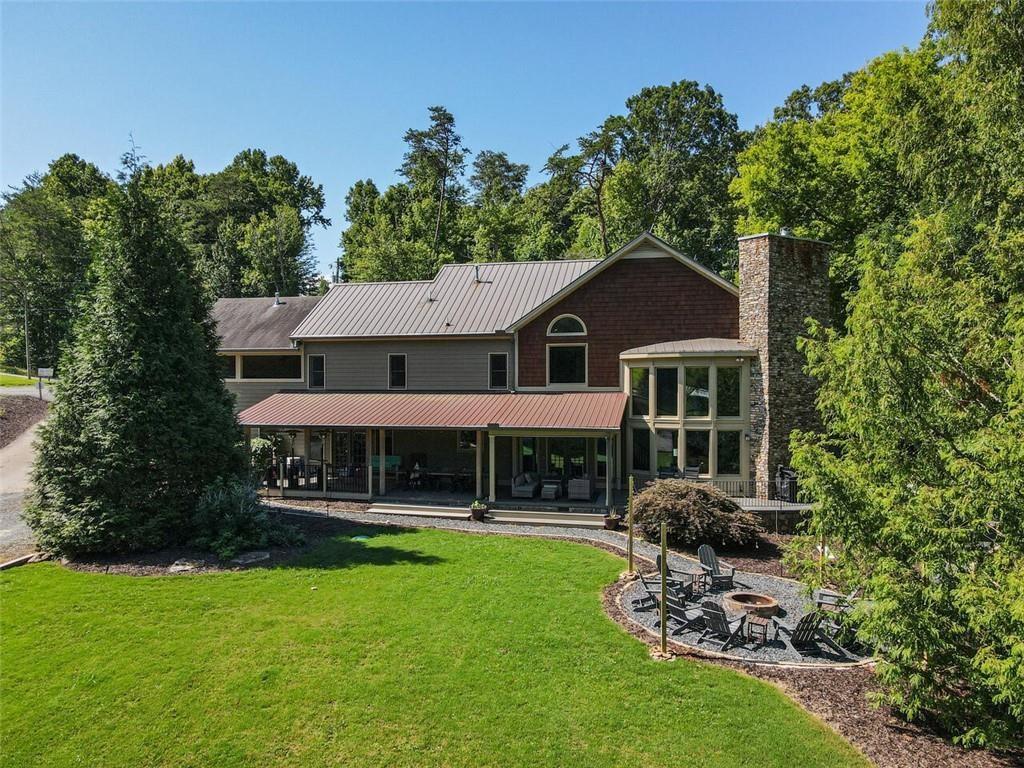 253 Happy Trails Way