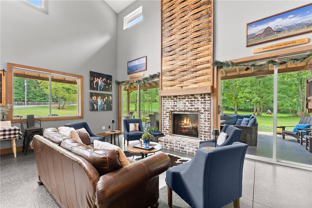 299 Happy Trails Way